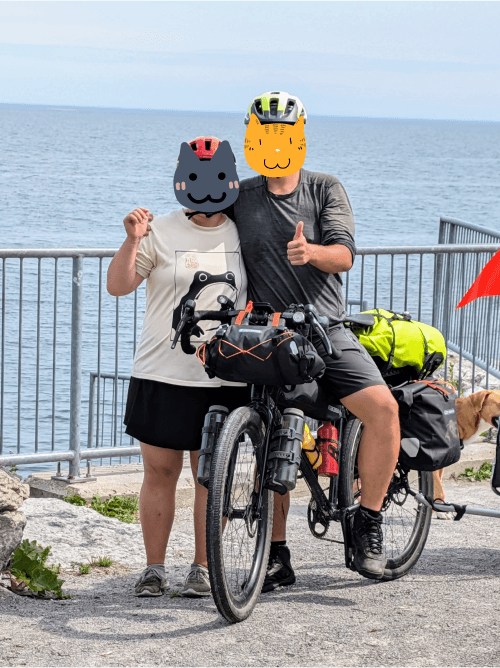 Medley, Melody and The Jakey on a bike adventure